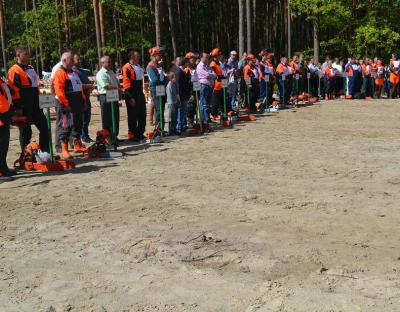 На Львівщині відбулись змагання вальників лісу