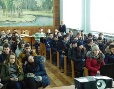 ДП "Жовківський лісгосп": зустріч із старшокласниками у рамках проекту "Твій перший крок"