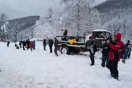 Таємниці зимового лісу: в гості до зубрів